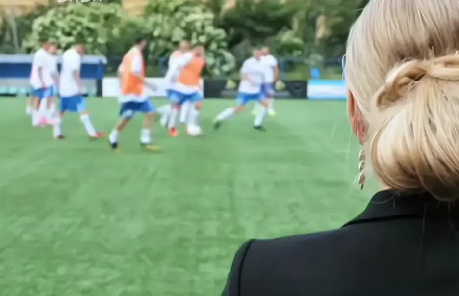 法国电影《Footballers'Moms》足球队的女老板们高清完整版-免费在线观看全集-Footballers Moms资源下载