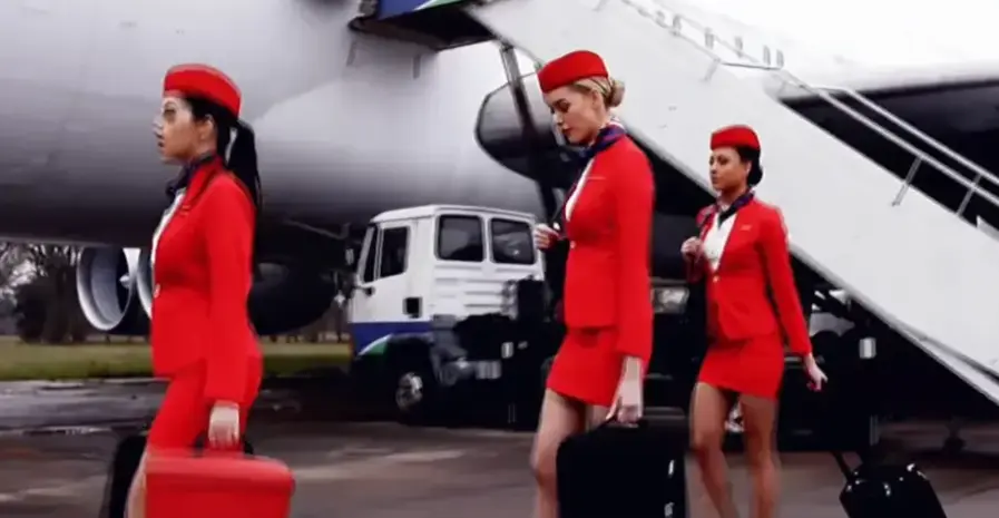 《法国空姐2018》多塞尔航空完整版-法国高清中字电影全集-720P免费在线观看机舱密闭空间资源